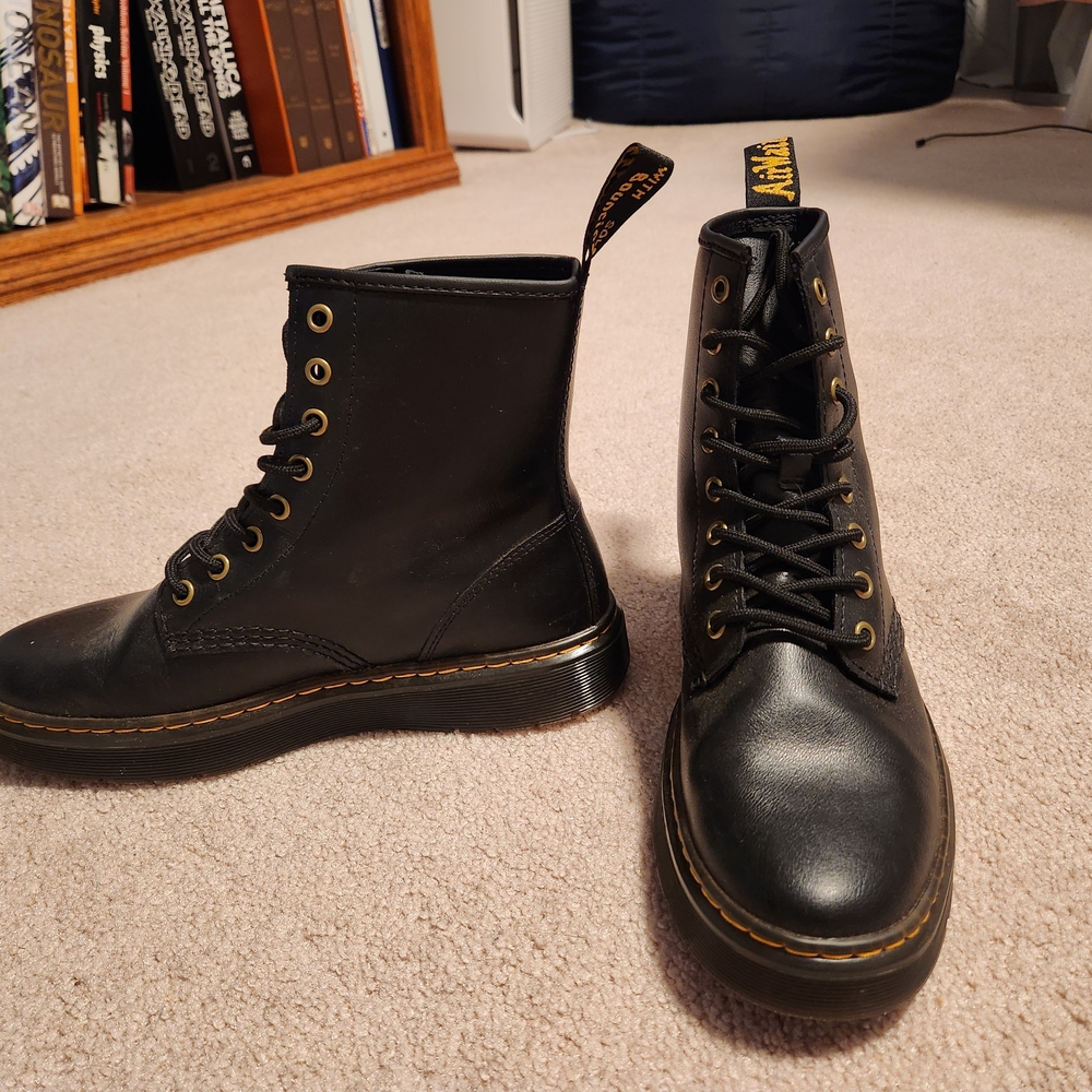 Dr. Martens Black Leather Boots - Sz 8/39